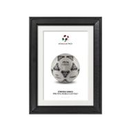 صورة الكرة الرسمية لكأس العالم 1990 (نسخة)