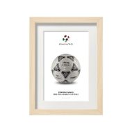 صورة الكرة الرسمية لكأس العالم 1990 (نسخة)