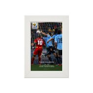 صورة لمسة يد سواريز ضد غانا 2010