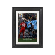 صورة لمسة يد سواريز ضد غانا 2010