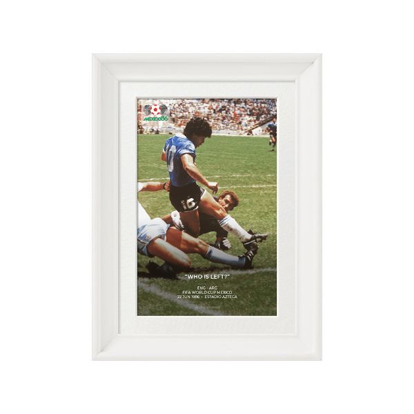 صورة هدف القرن لمارادونا 1986 (4)