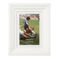 صورة هدف القرن لمارادونا 1986 (4)