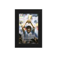 صورة مارادونا يرفع كأس العالم 1986