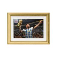 صورة ميسي يرفع كأس العالم 2022 (2)