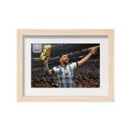 صورة ميسي يرفع كأس العالم 2022 (2)